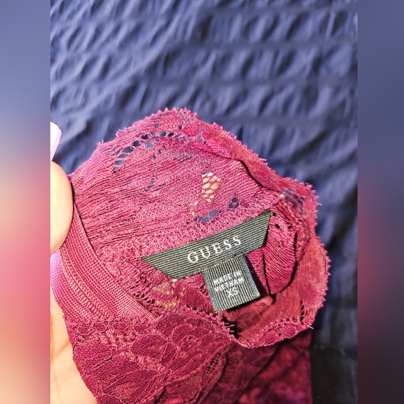 Guess Womens XS Extra Small-Small Burgandy Maroon Lace T Shirt Top - Picture 5 of 9